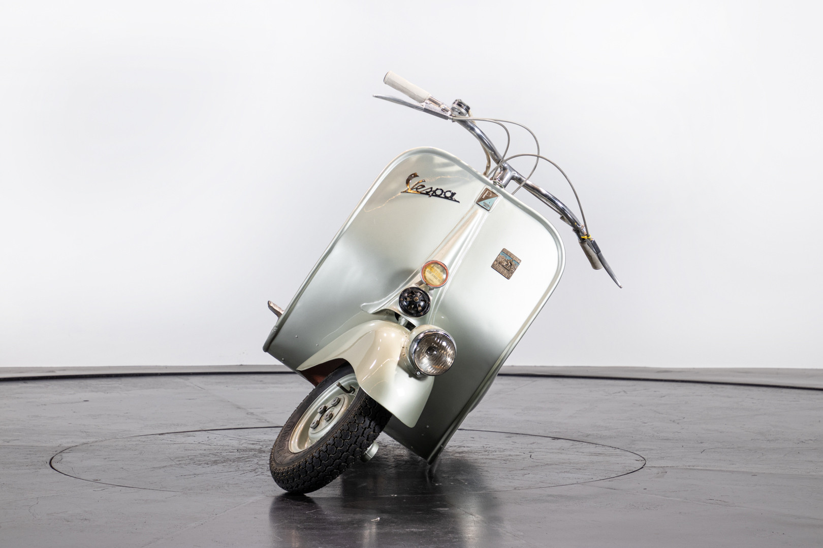 1950 Piaggio Vespa 98 2