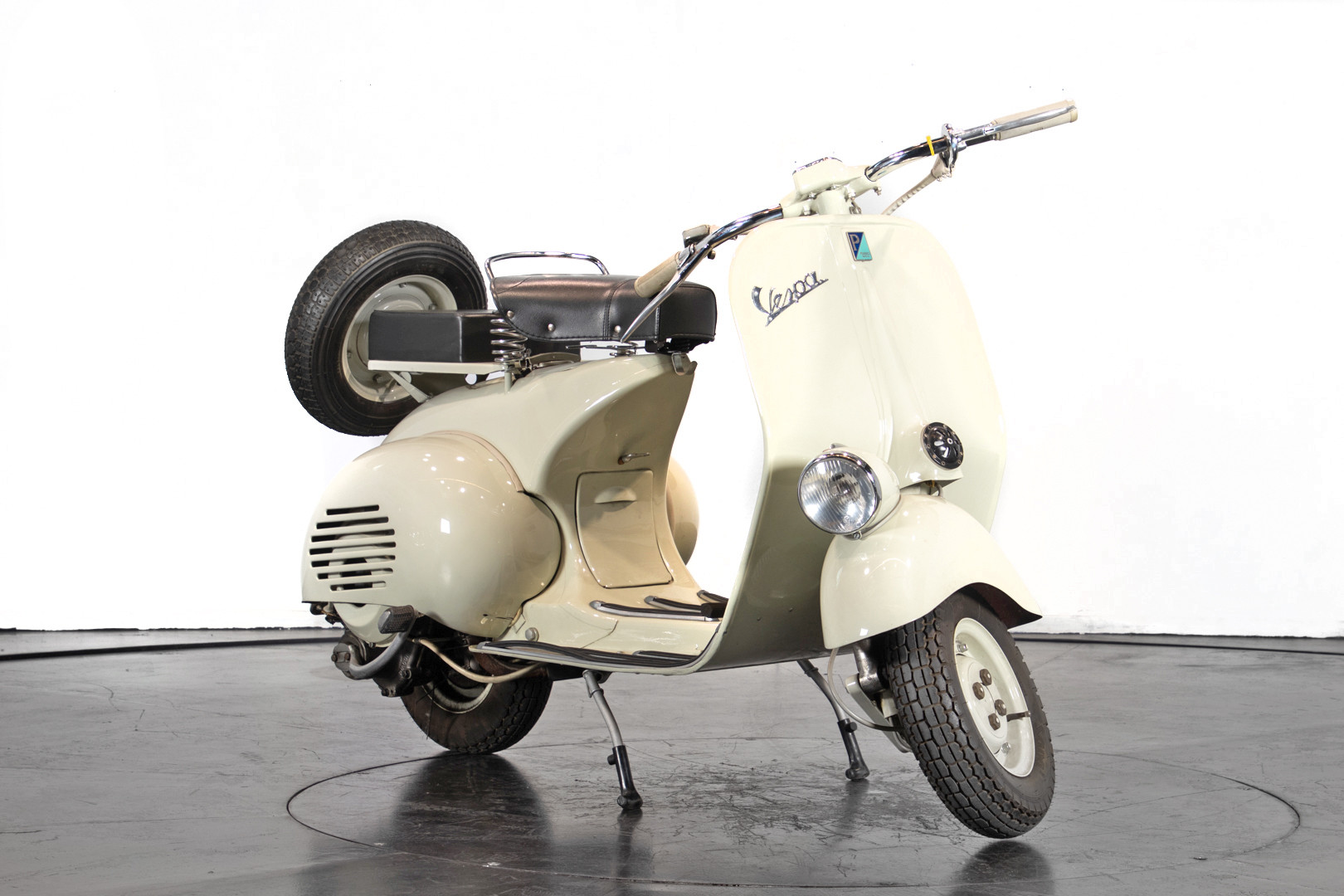 1960 Piaggio Vespa 125 VM2T 3