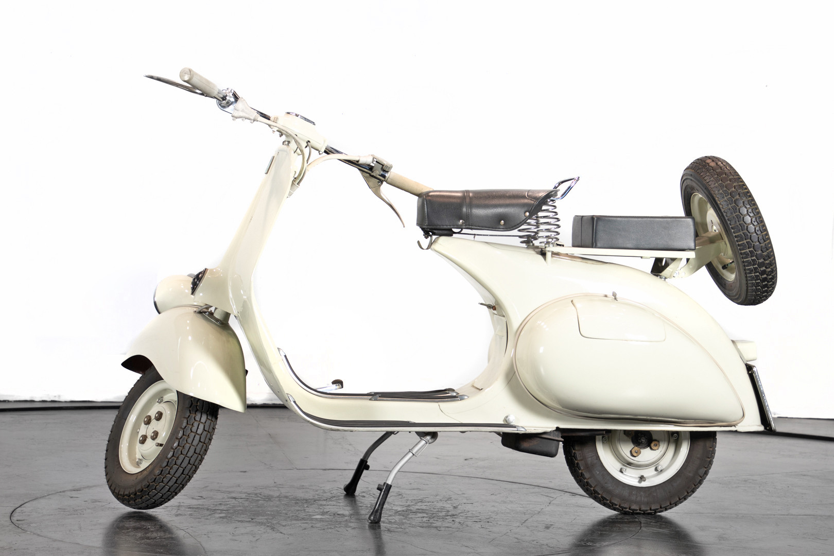 1960 Piaggio Vespa 125 VM2T 0