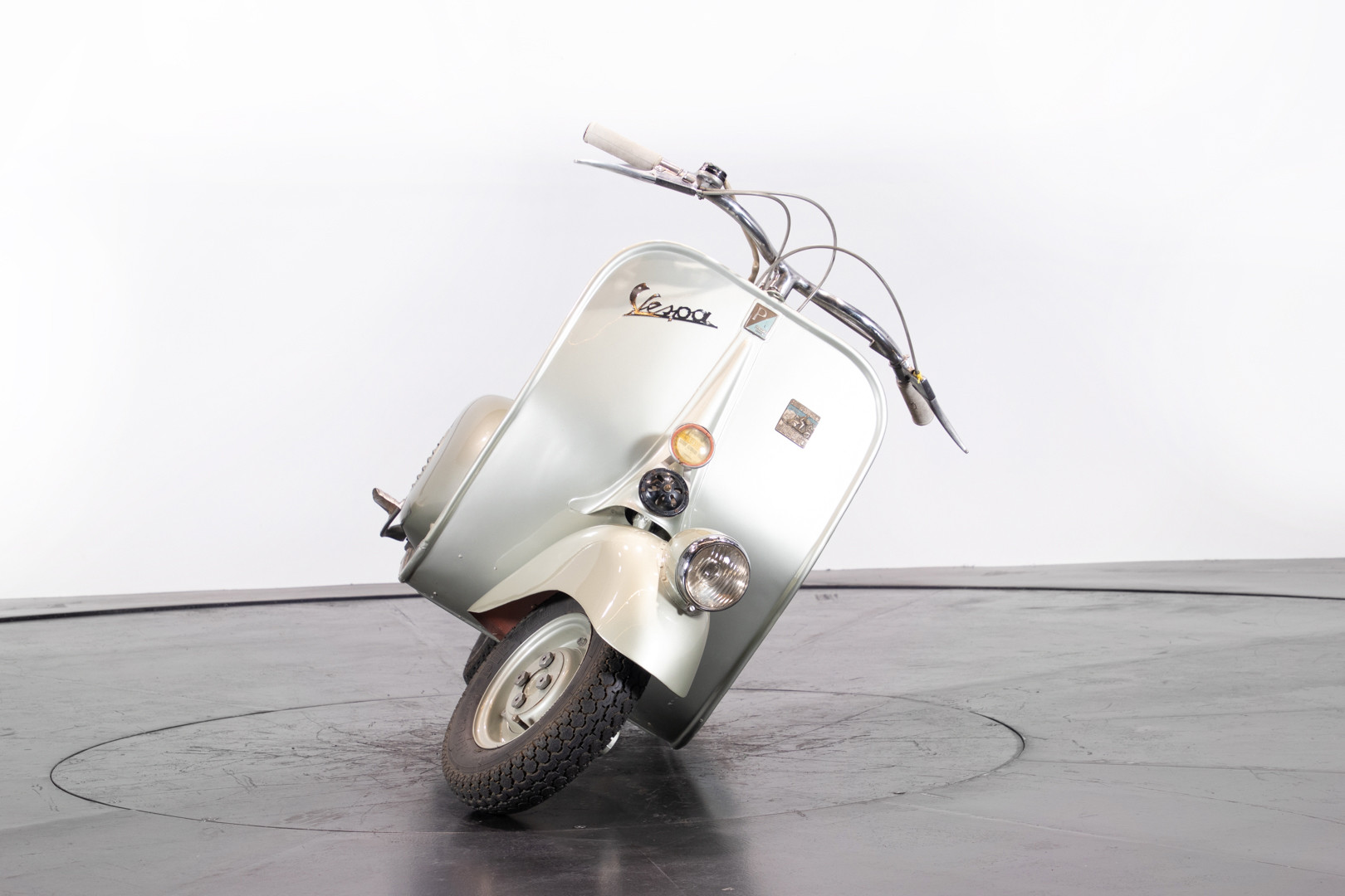 1950 Piaggio Vespa 98 8