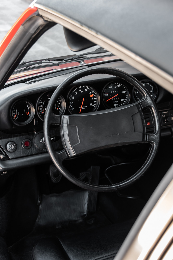 1974 Porsche 911 S 2.7 Targa 34