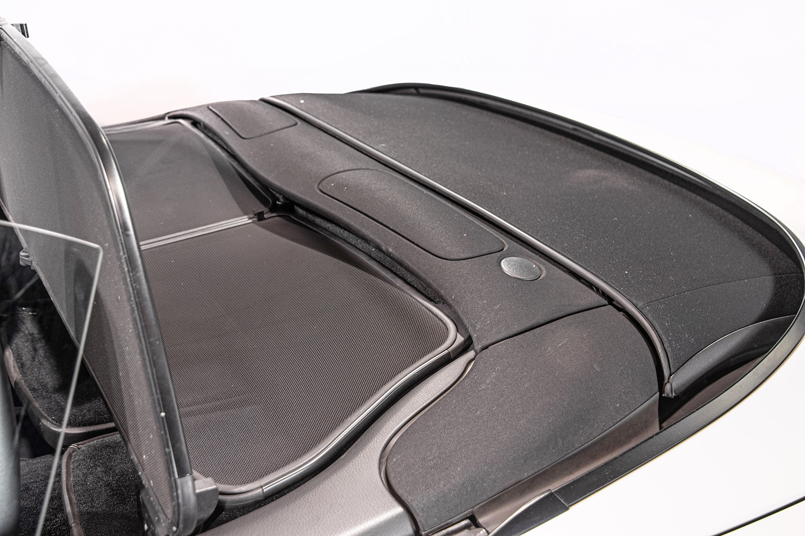 2011 PORSCHE 997 CARRERA GTS CABRIOLET 37