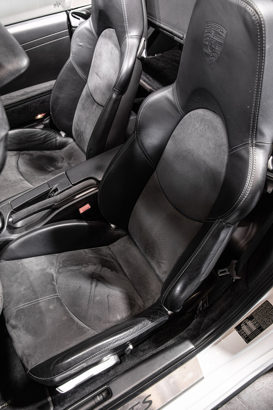 2011 PORSCHE 997 CARRERA GTS CABRIOLET 39
