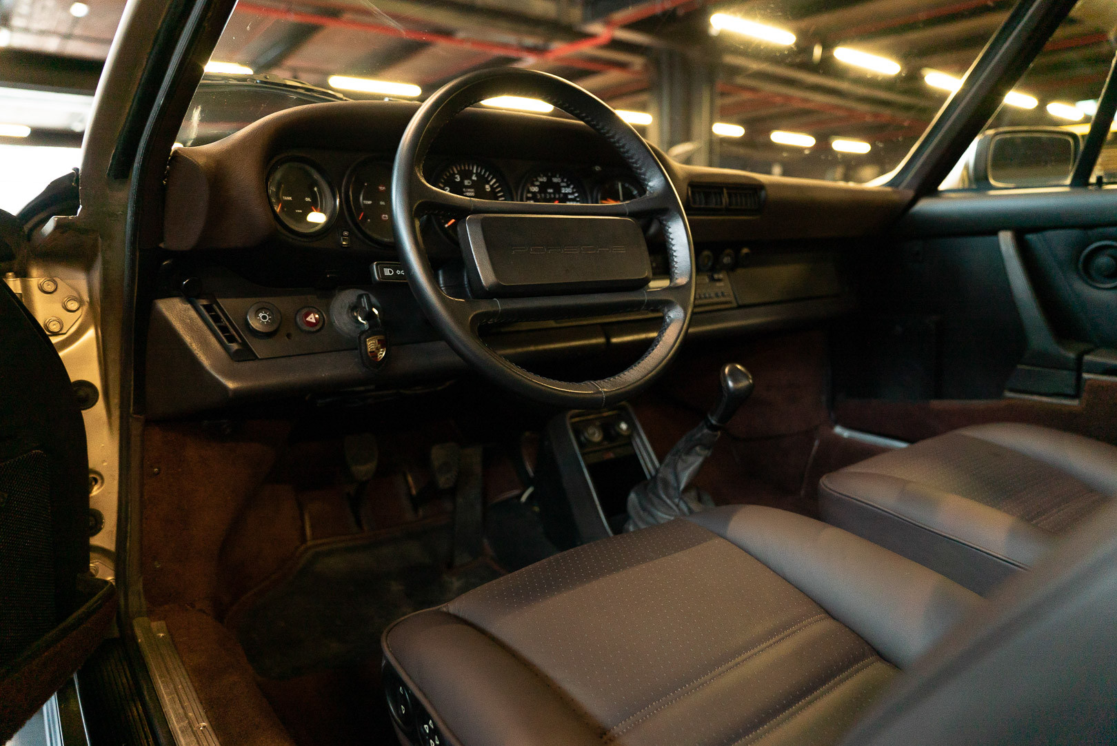 1985 Porsche 930 Turbo 18