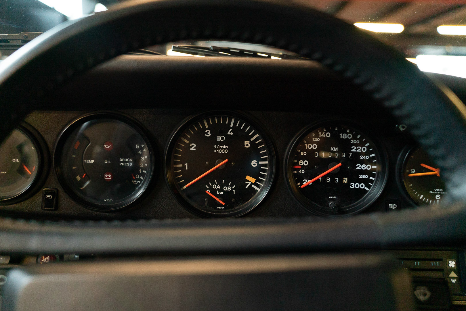 1985 Porsche 930 Turbo 21