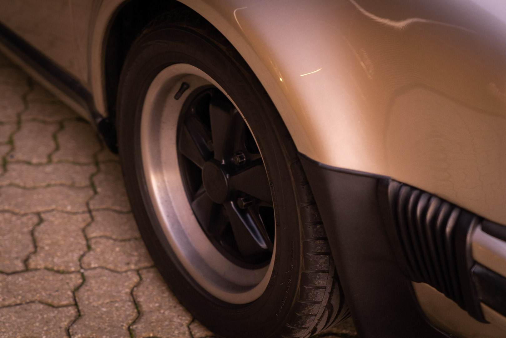 1985 Porsche 930 Turbo 28