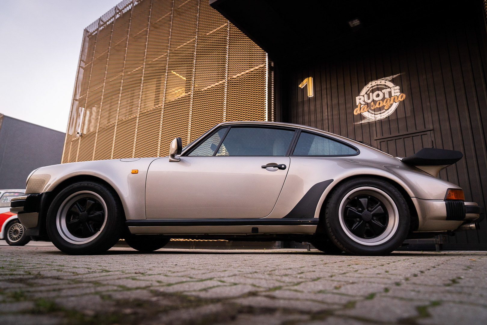 1985 Porsche 930 Turbo 4