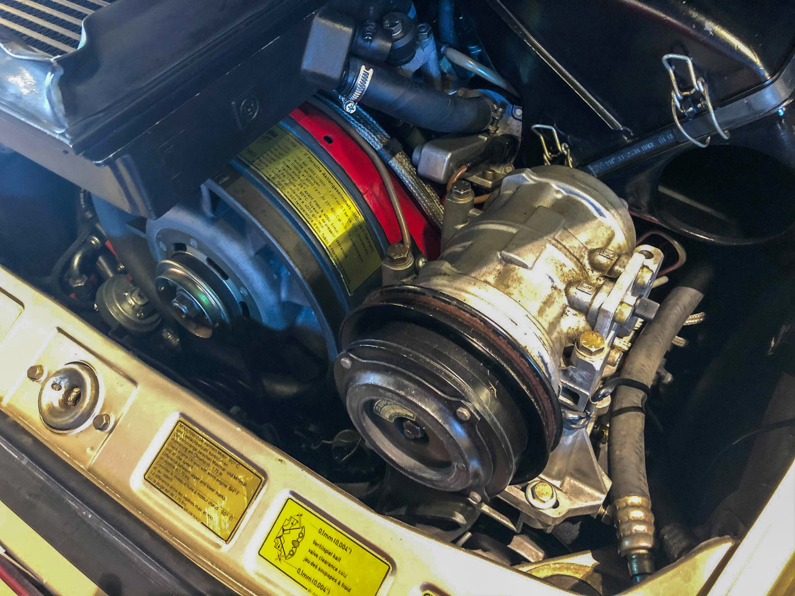 1985 Porsche 930 Turbo 38