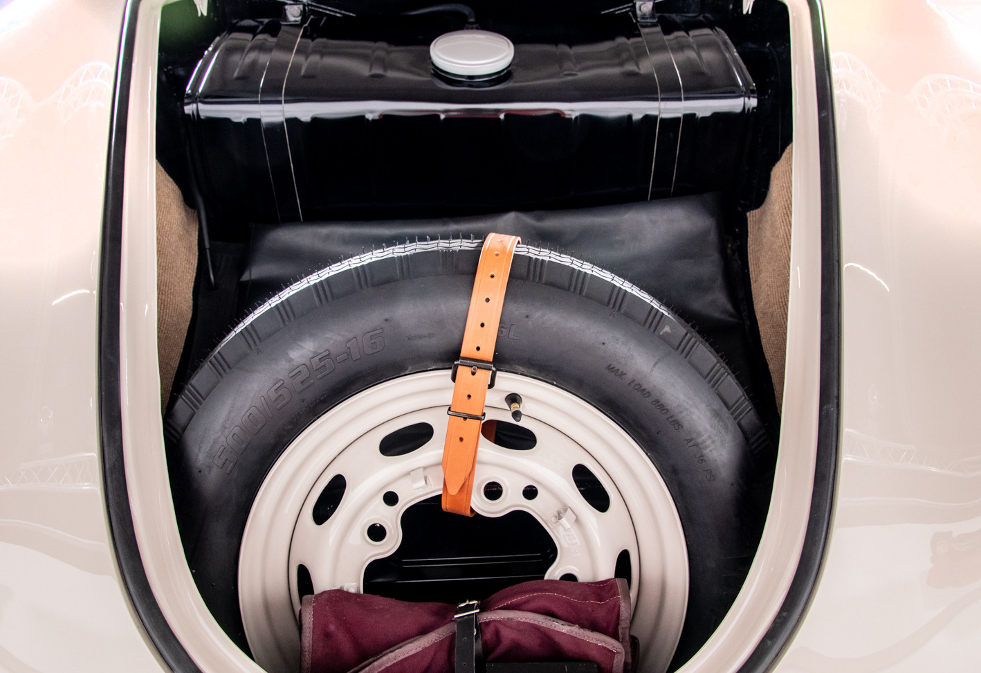 1954 Porsche 356 pre-A Cabriolet 1500 38