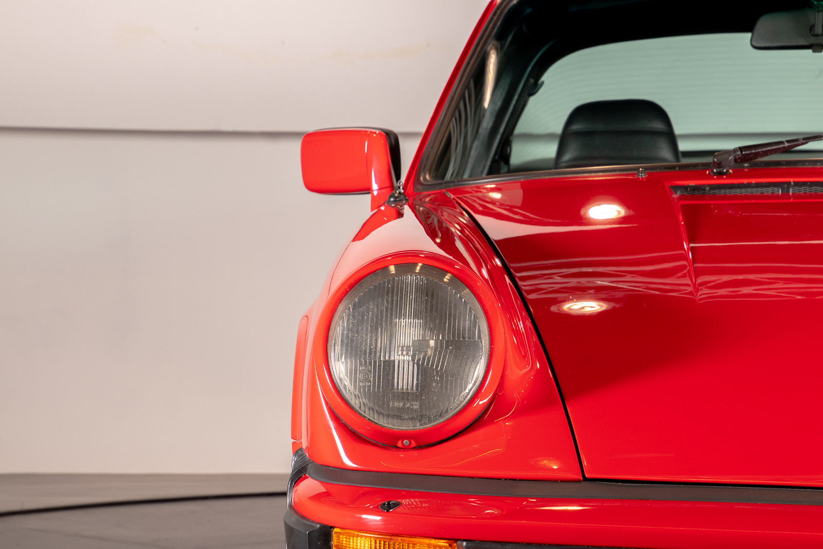 1983 Porsche 911 SC Targa 9