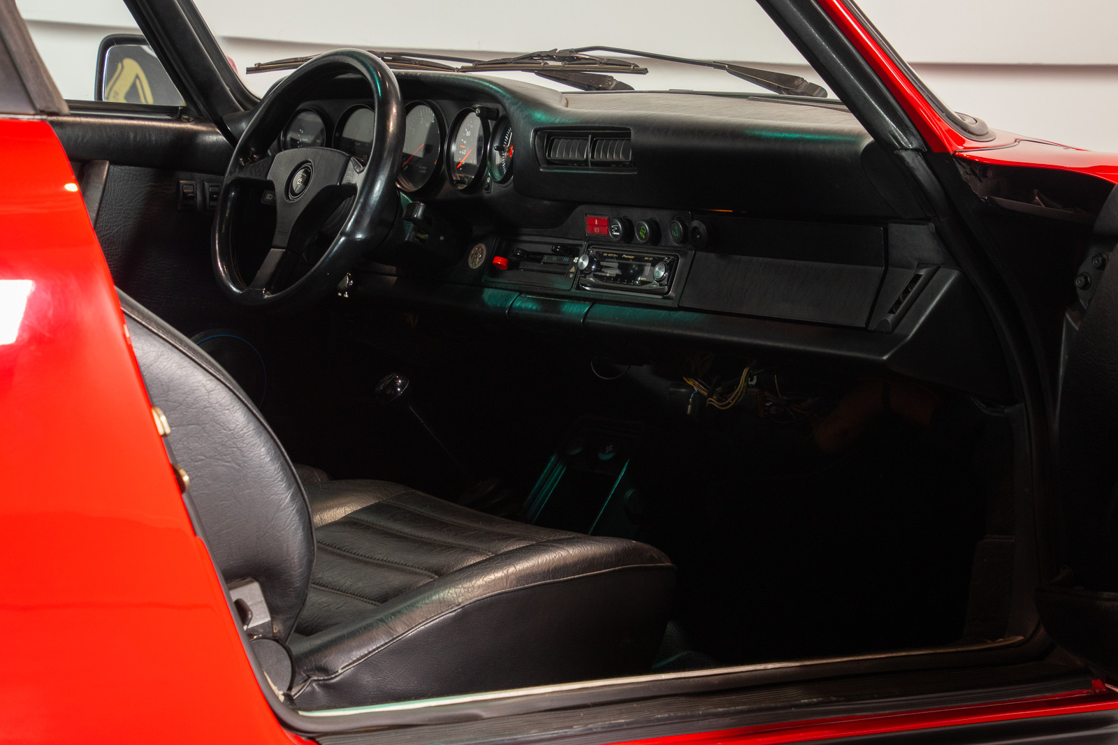 1983 Porsche 911 SC Targa 17
