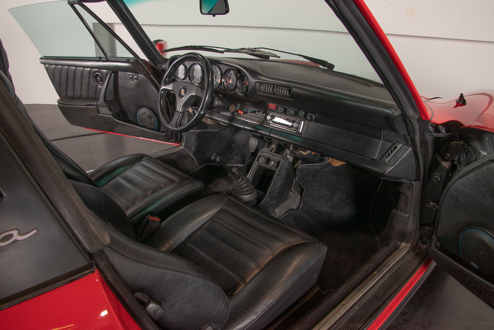 1983 Porsche 911 SC Targa 20
