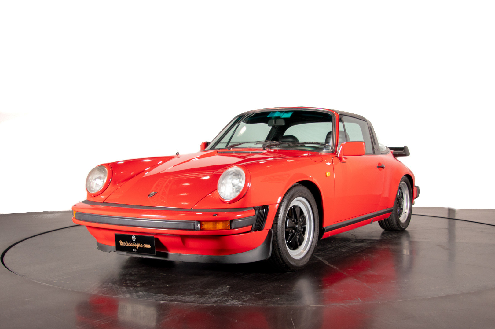 1983 Porsche 911 SC Targa 0