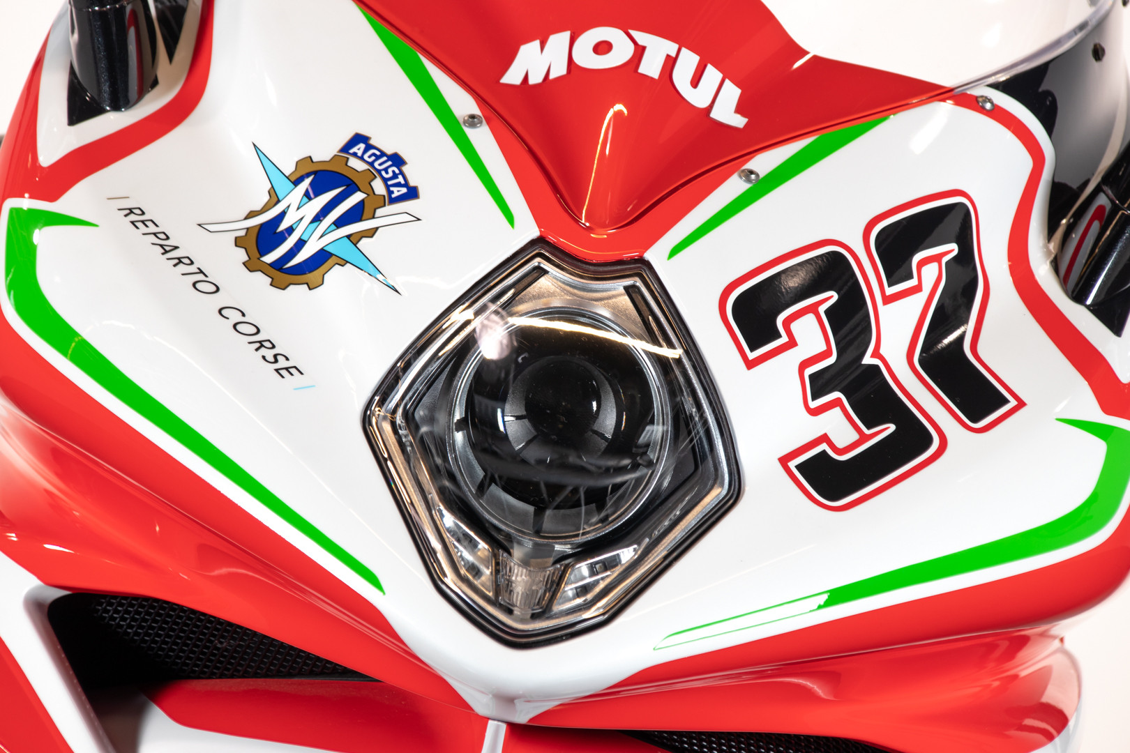 2016 MV AGUSTA 1000 F6 9