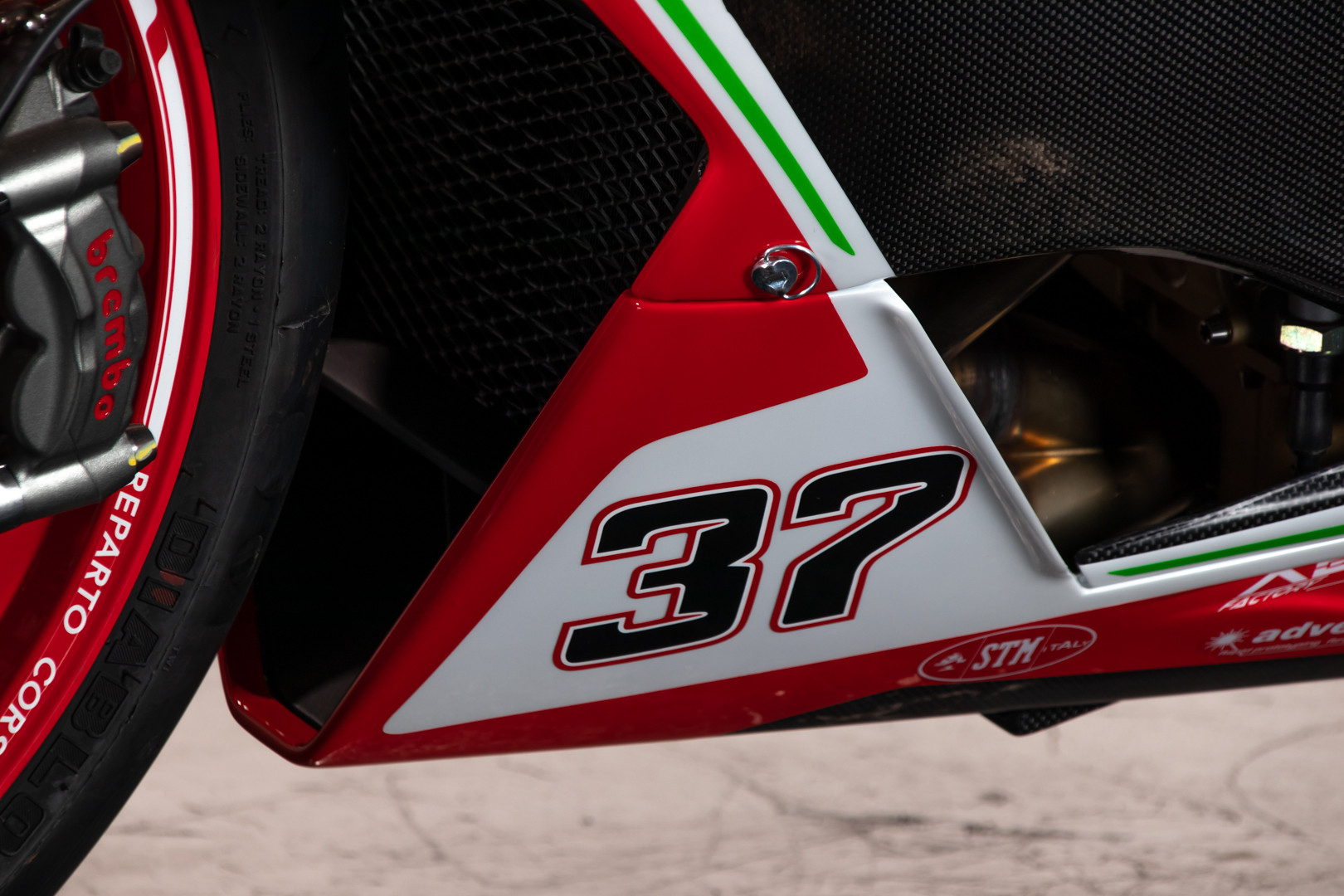 2016 MV AGUSTA 1000 F6 11