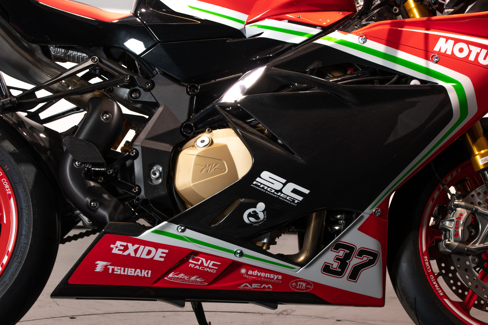 2016 MV AGUSTA 1000 F6 21