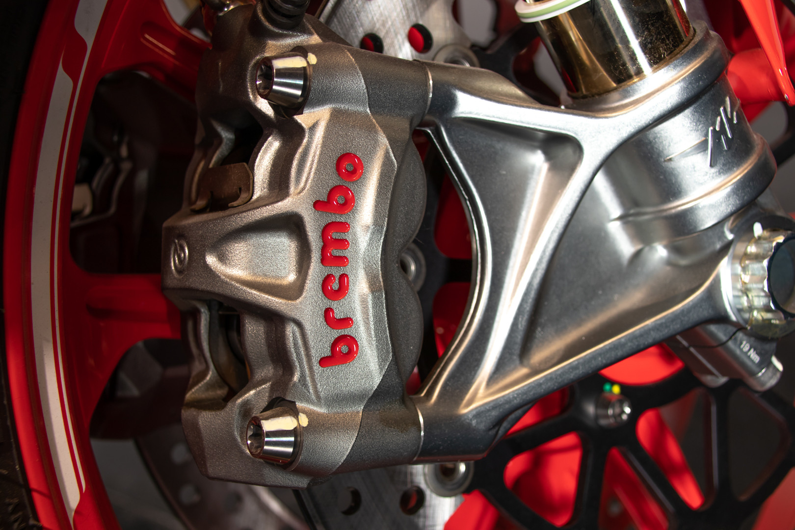 2016 MV AGUSTA 1000 F6 33