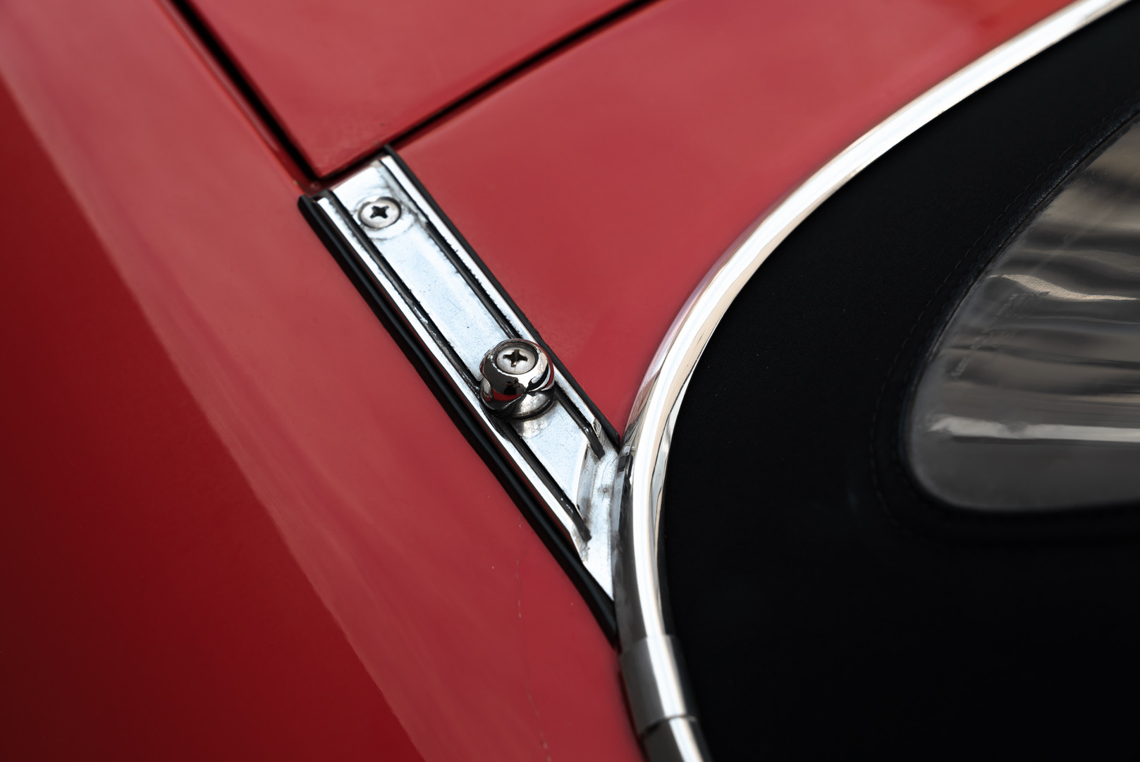 1976 Alfa Romeo Spider 2000 Duetto 13