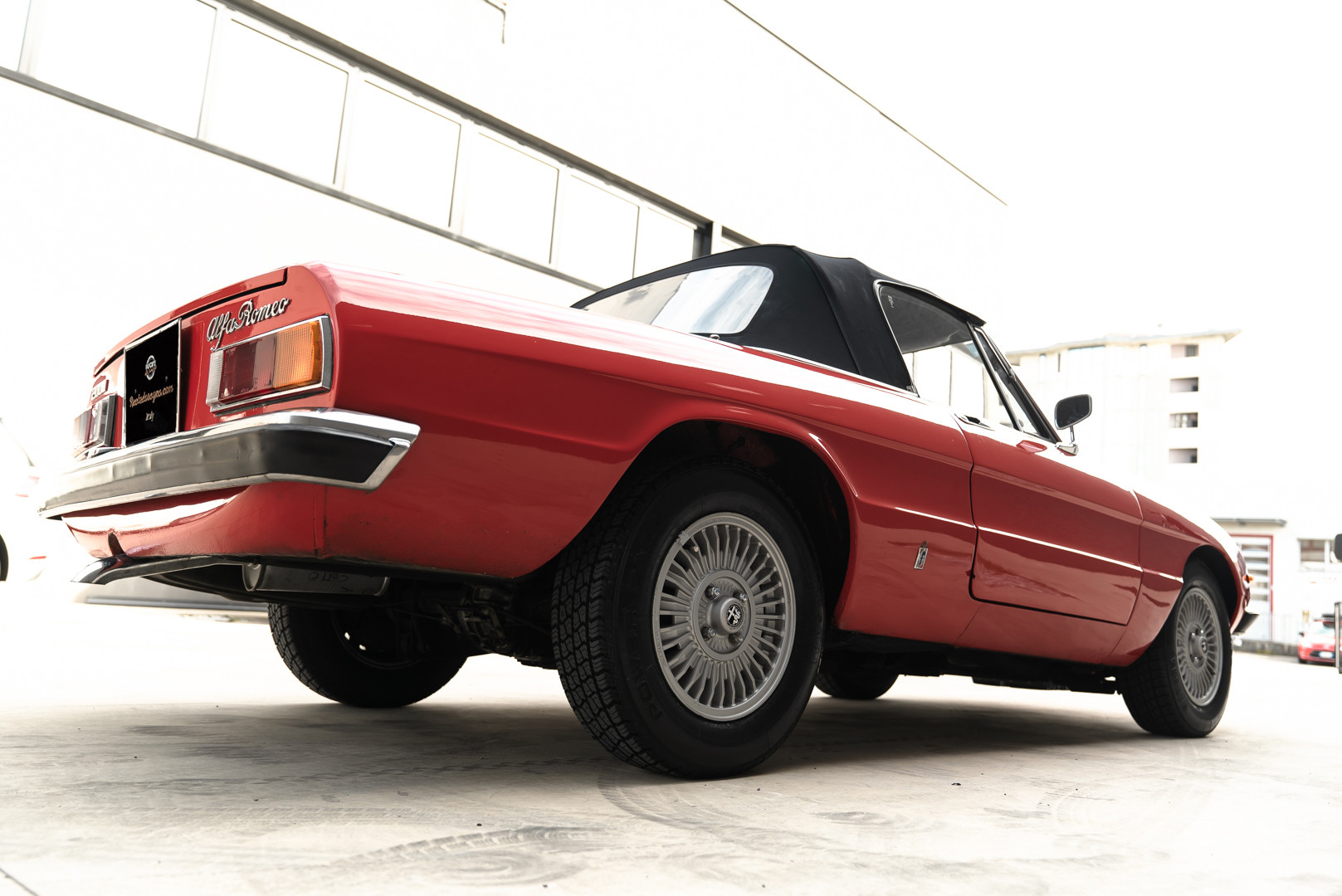 1976 Alfa Romeo Spider 2000 Duetto 6