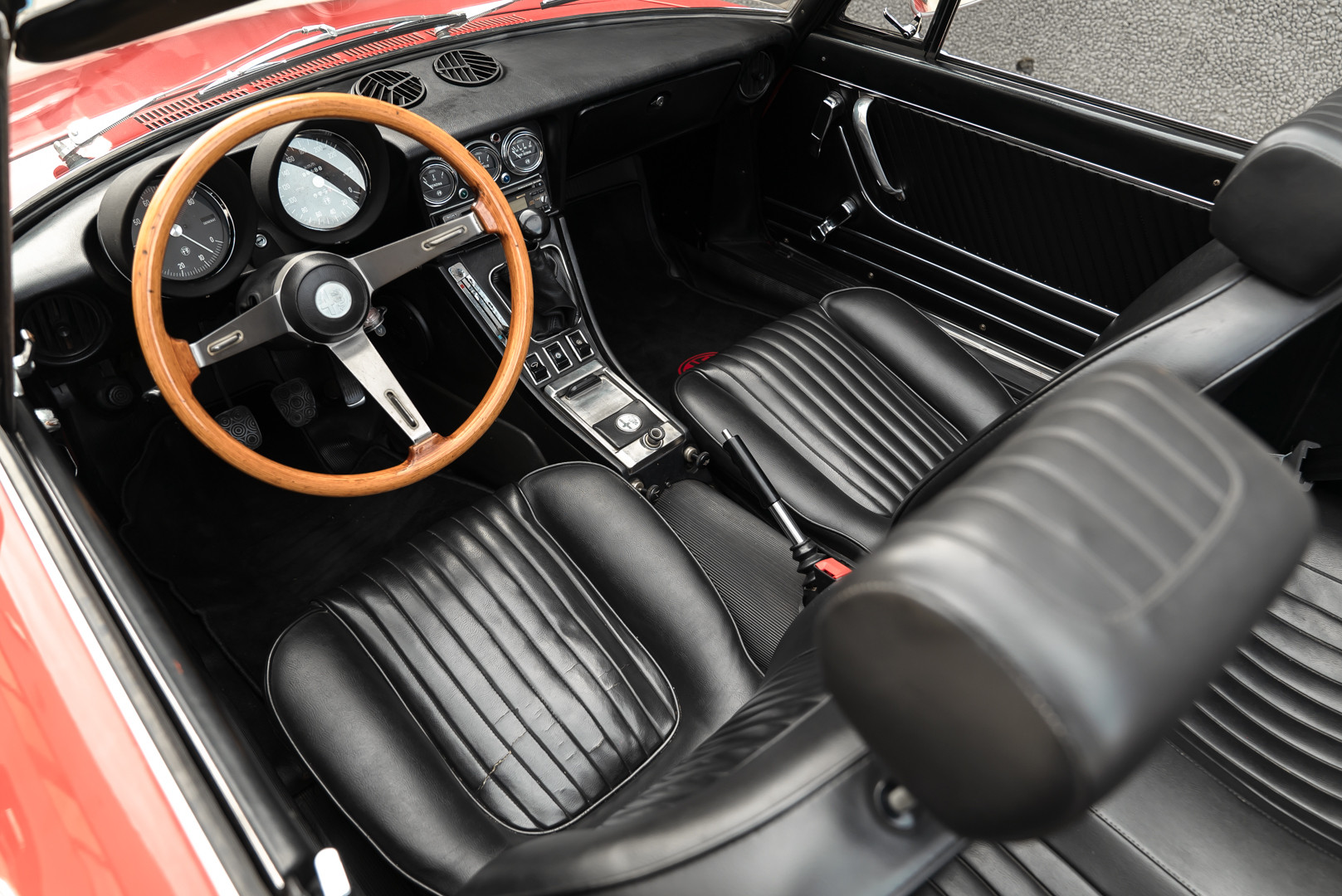 1976 Alfa Romeo Spider 2000 Duetto 22