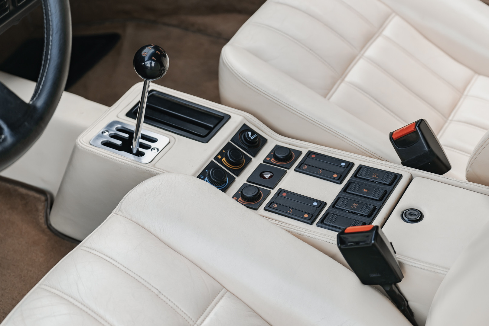 1988 FERRARI 208 GTS TURBO INTERCOOLER 32