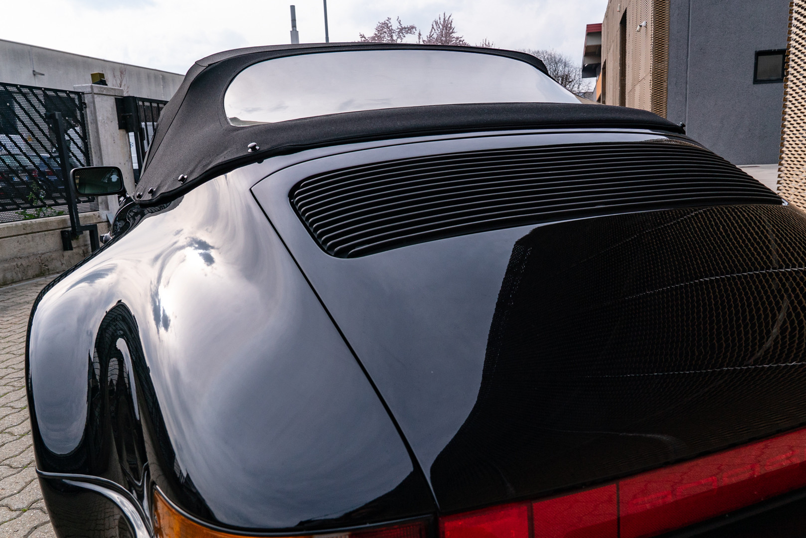 1989 Porsche 911 Speedster Turbo Look 12