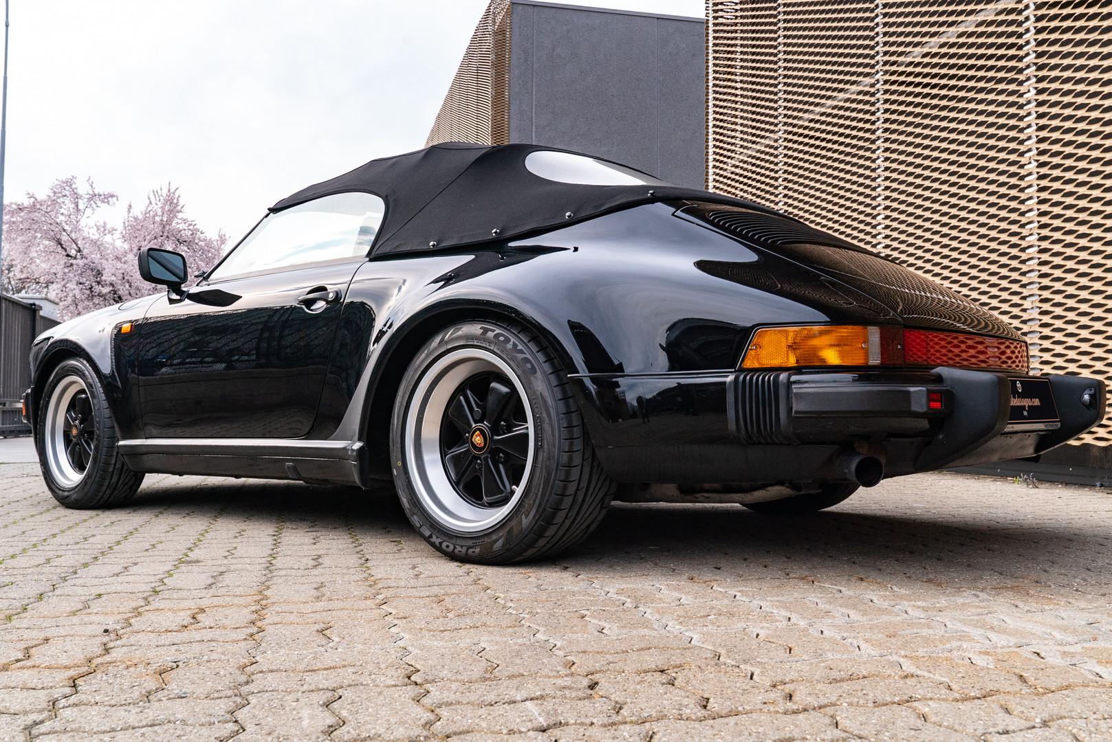 1989 Porsche 911 Speedster Turbo Look 10