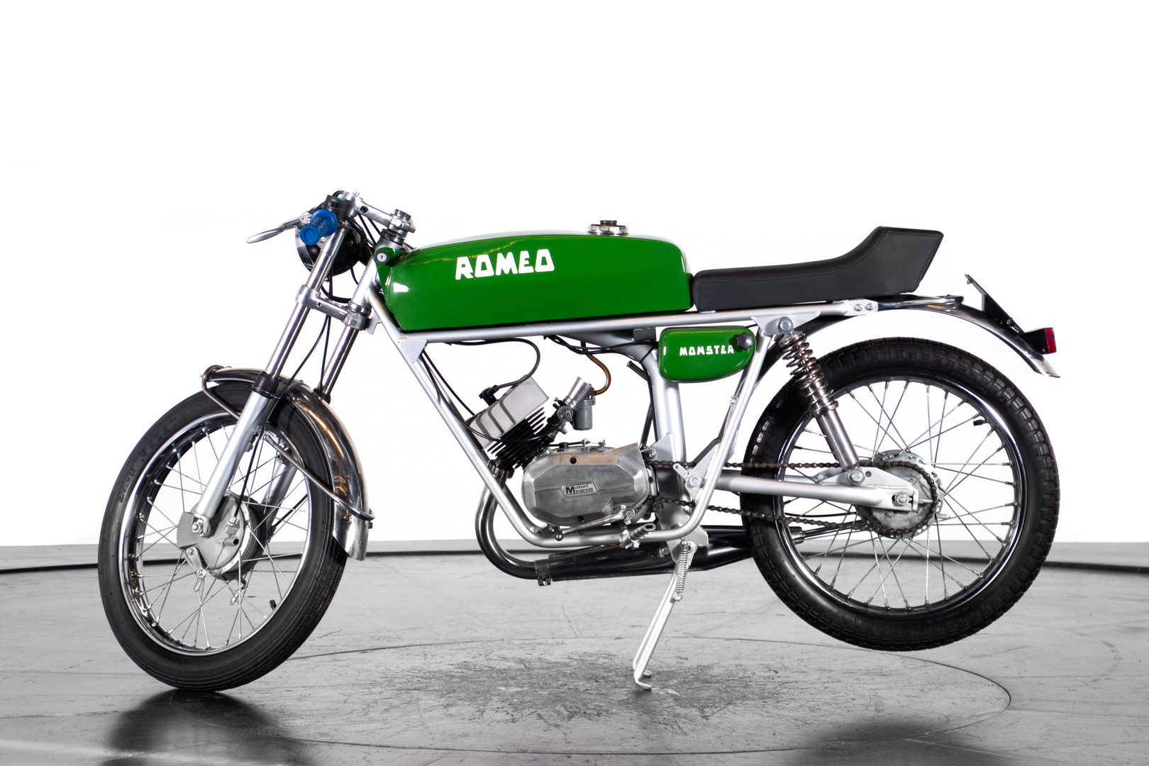 1972 ROMEO M4 1