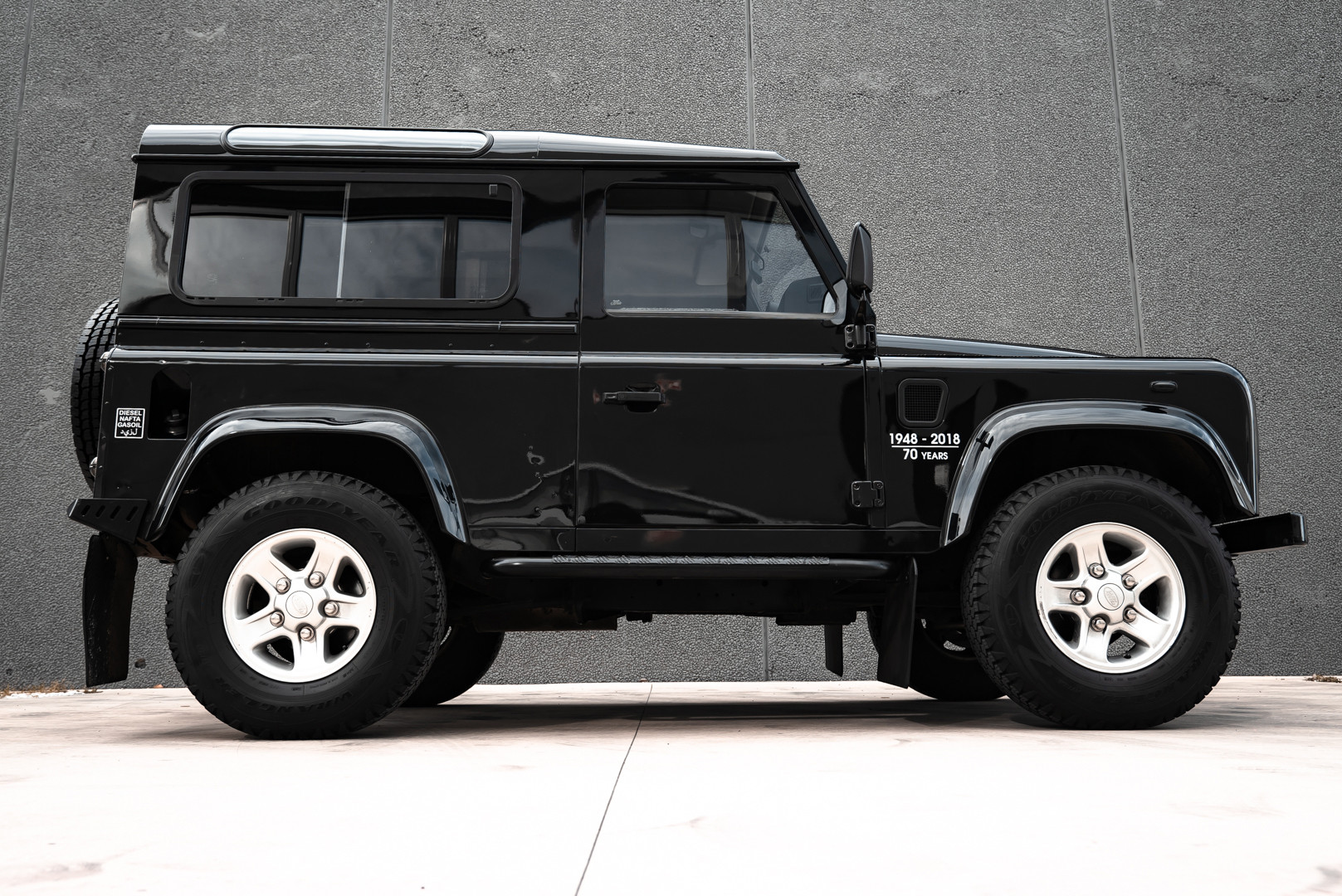 2008 Land Rover Defender 90 2.4 TD4 11