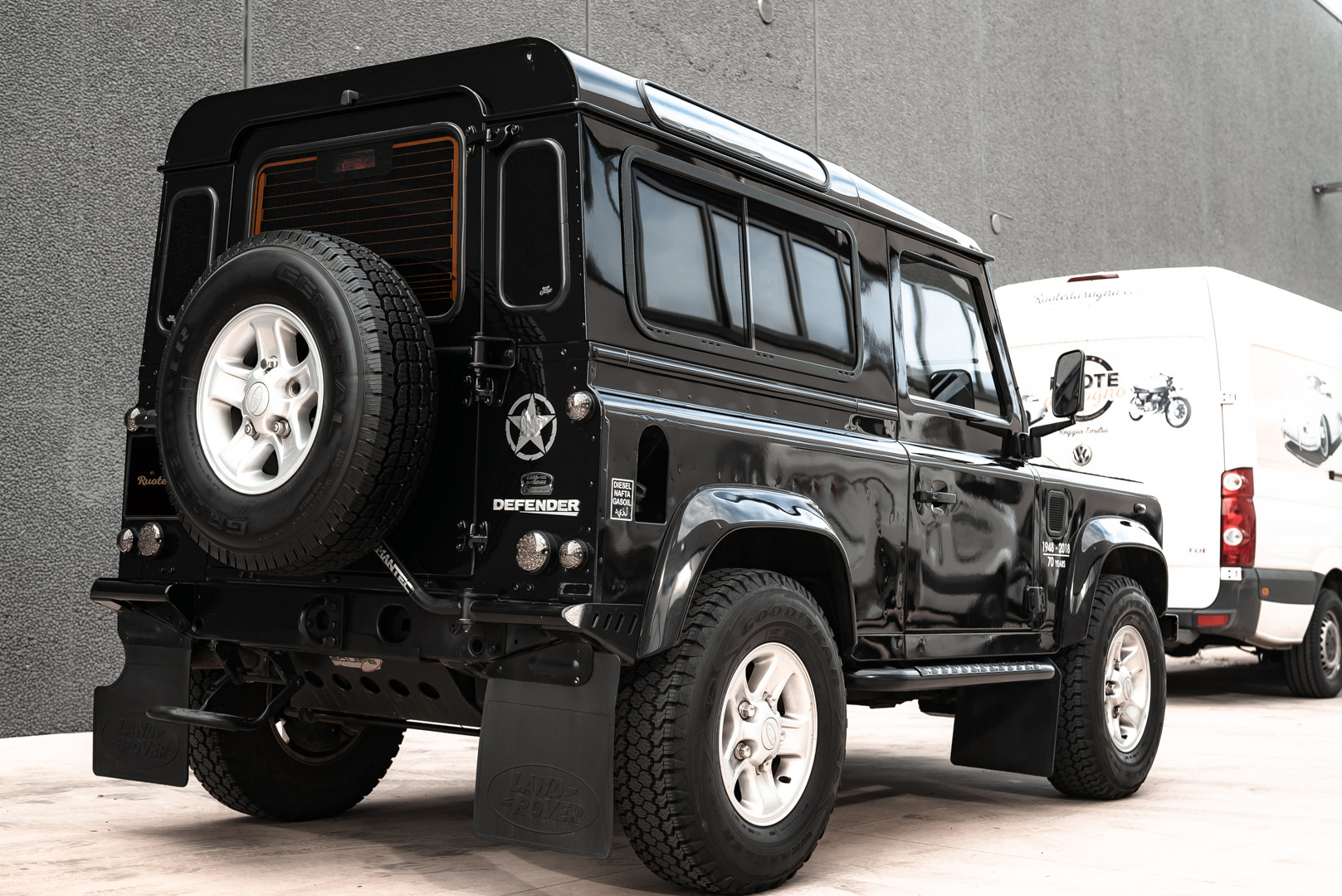 2008 Land Rover Defender 90 2.4 TD4 8