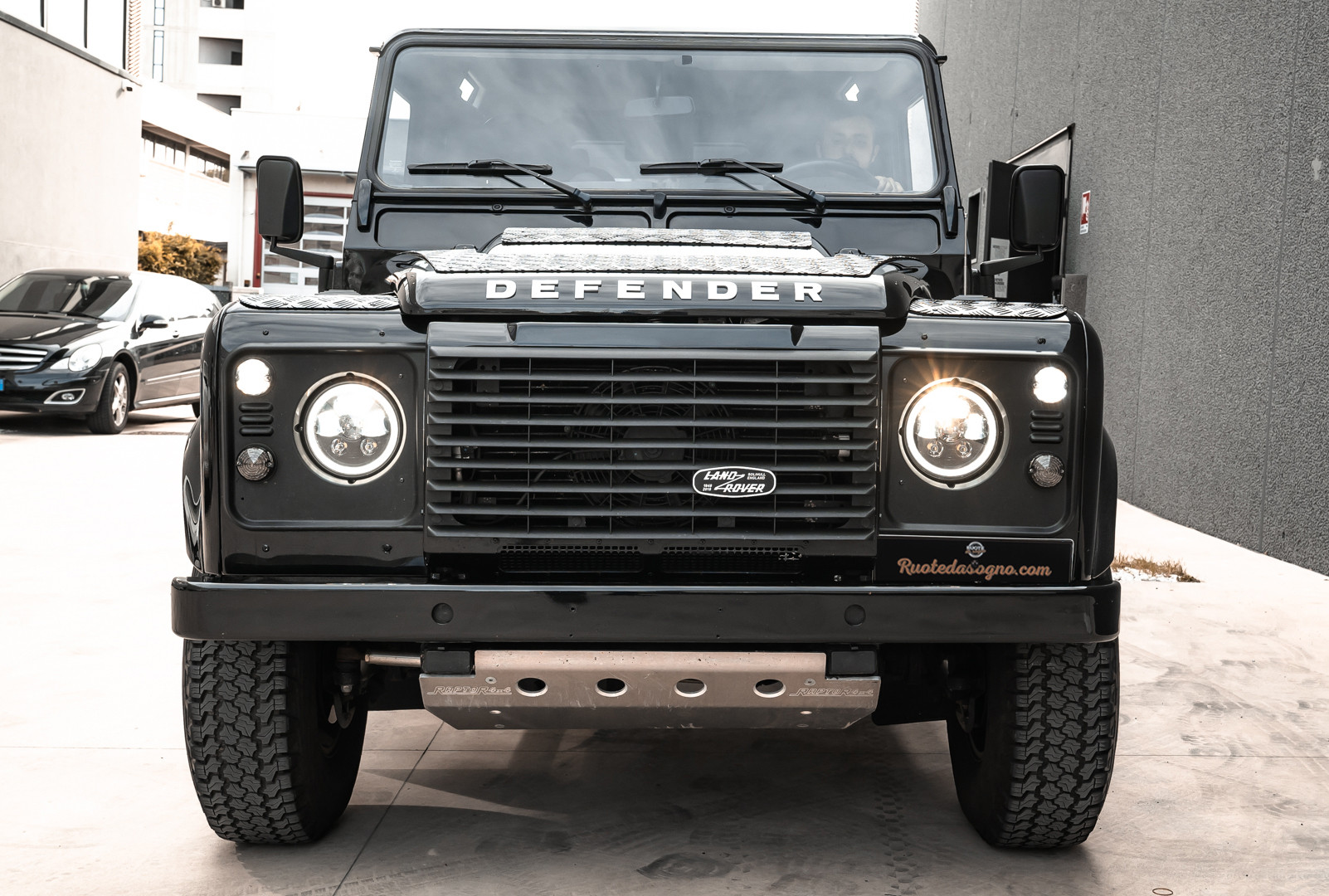 2008 Land Rover Defender 90 2.4 TD4 4