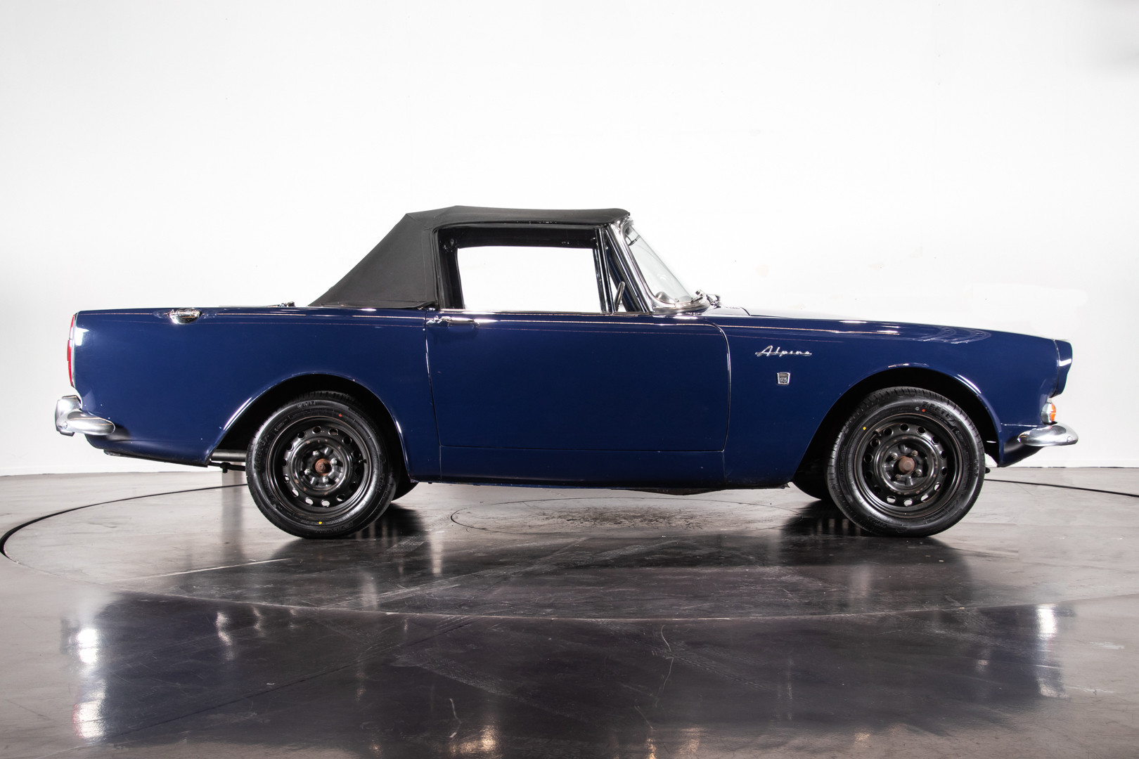1967 Sunbeam Alpine 13