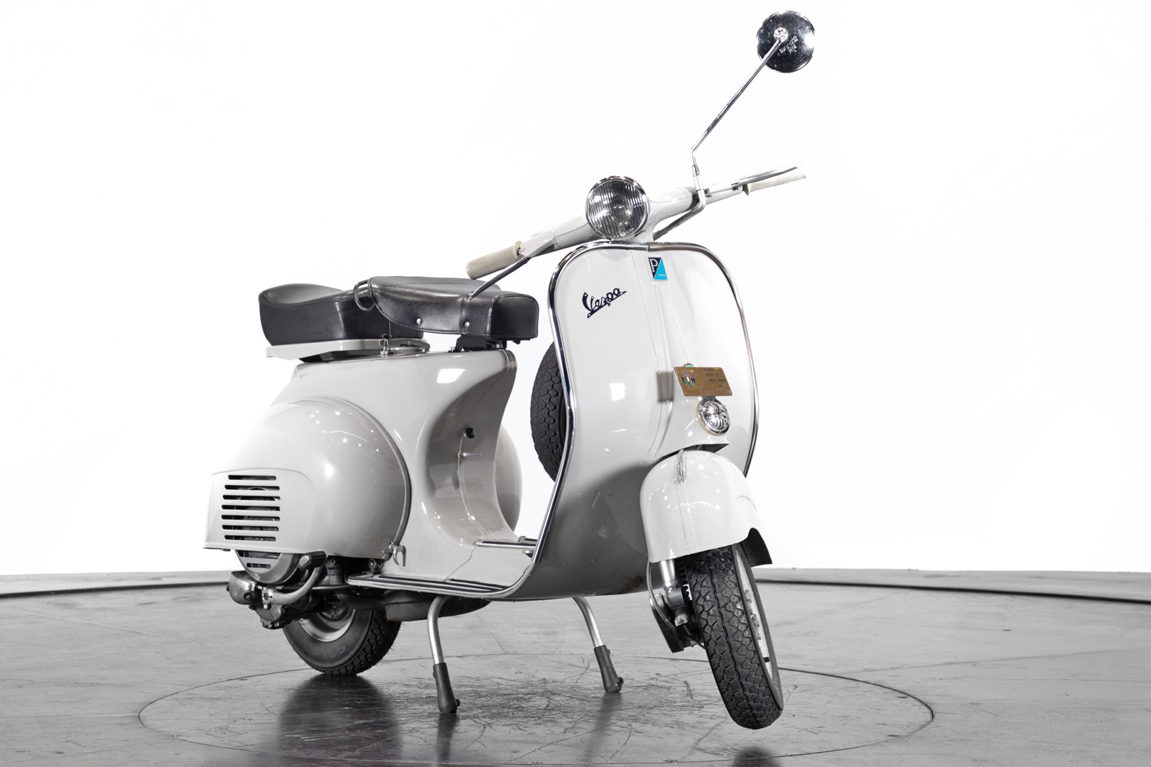 1961 Piaggio Vespa 125 3