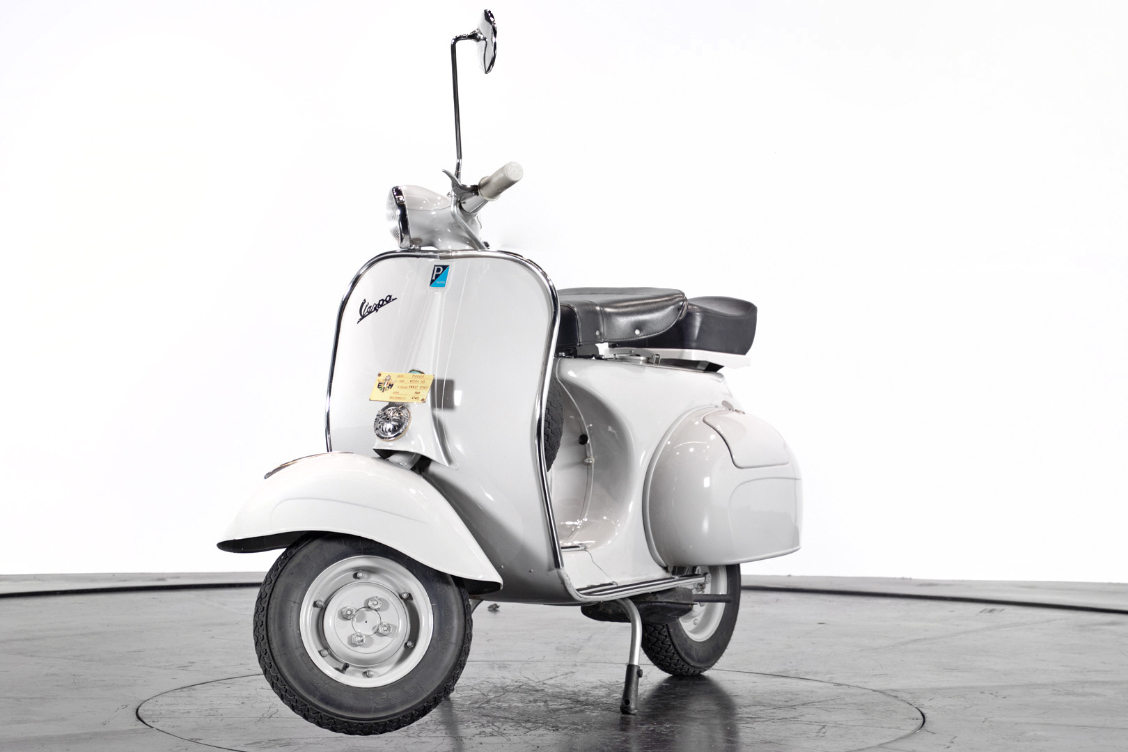 1961 Piaggio Vespa 125 1