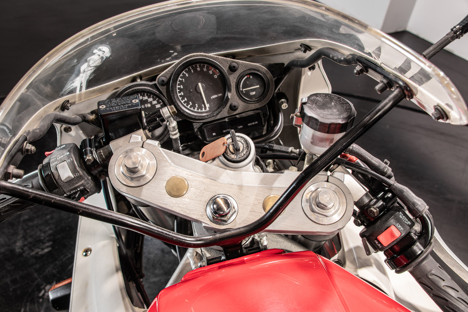 1991 Yamaha FZR1000 3GM 17