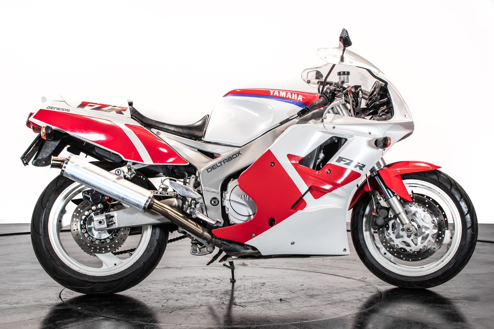 1991 Yamaha FZR1000 3GM 1