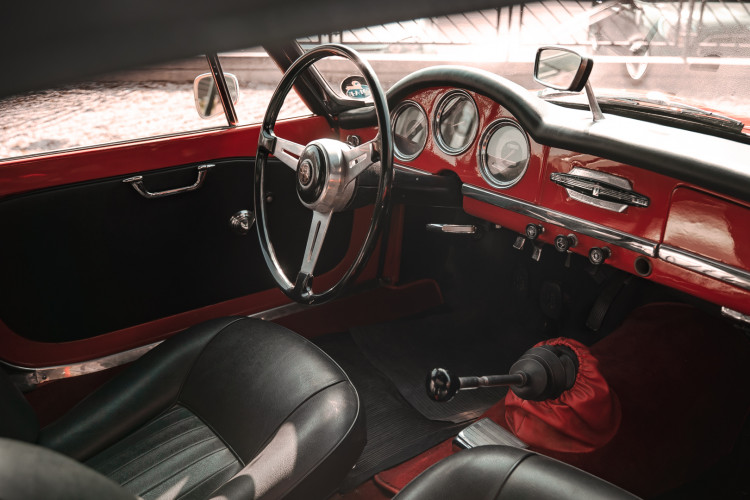 1963 Alfa Romeo Giulia Spider 24