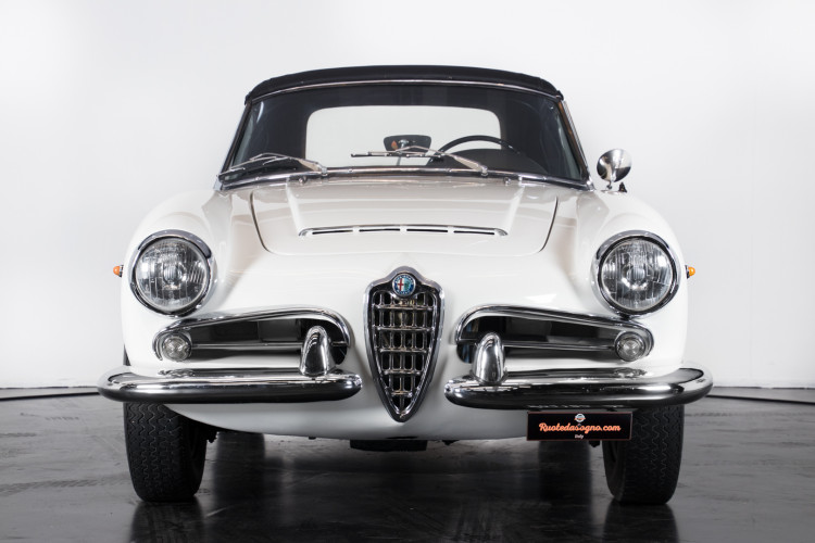 1962 Alfa Romeo Giulia spider 1600 11