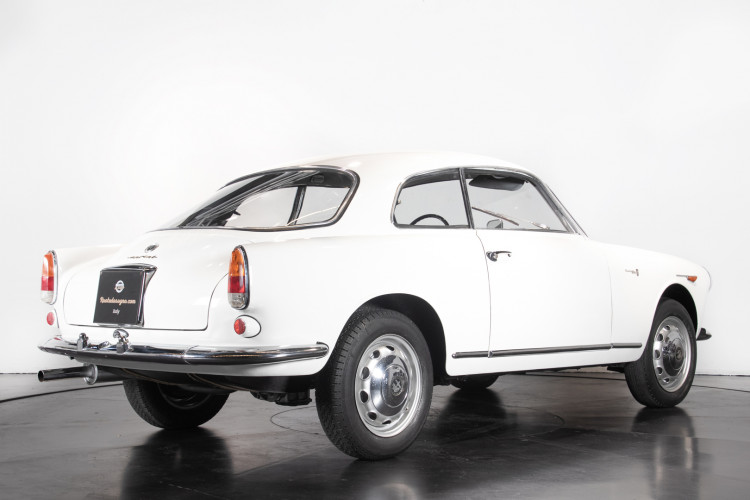 1960 Alfa Romeo Giulietta Sprint 4