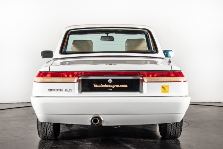 1990 Alfa Romeo spider 2000 "Duetto" 5