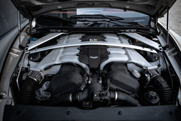 2010 Aston Martin Rapide 6.0 V12 73