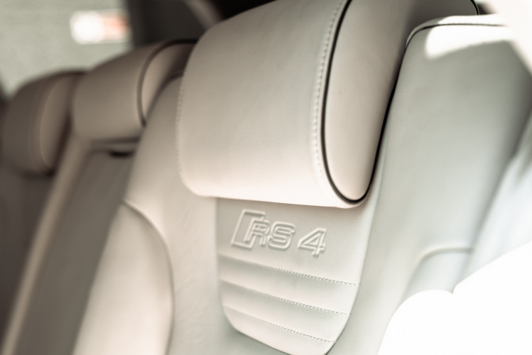 2006 Audi RS4 Avant Quattro V8 4.2 FSI 28