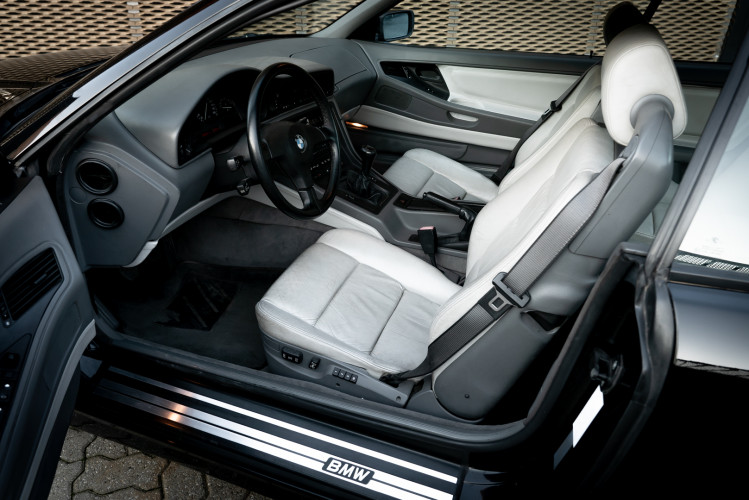 1992 BMW 850 i 10