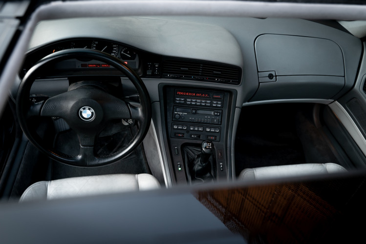 1992 BMW 850 i 14