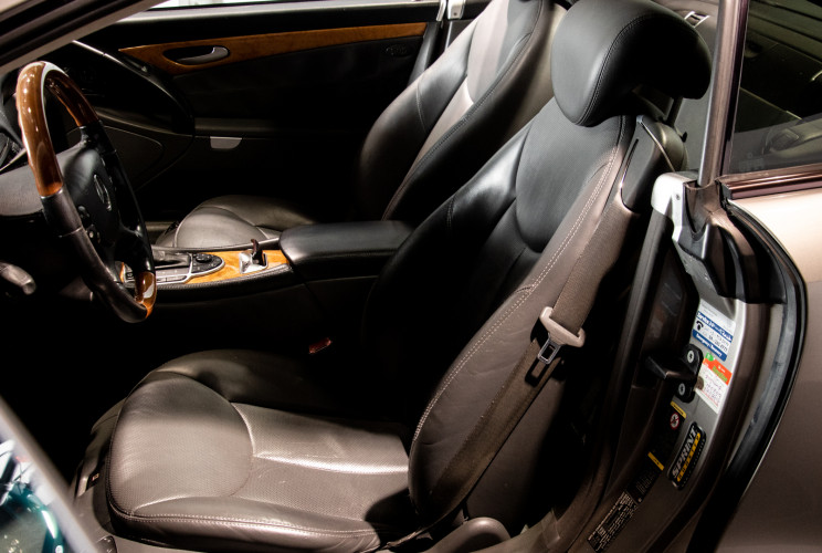 2004 Mercedes-Benz SL500 42