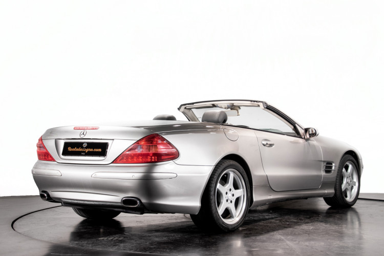 2004 Mercedes-Benz SL500 52