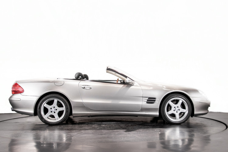 2004 Mercedes-Benz SL500 54