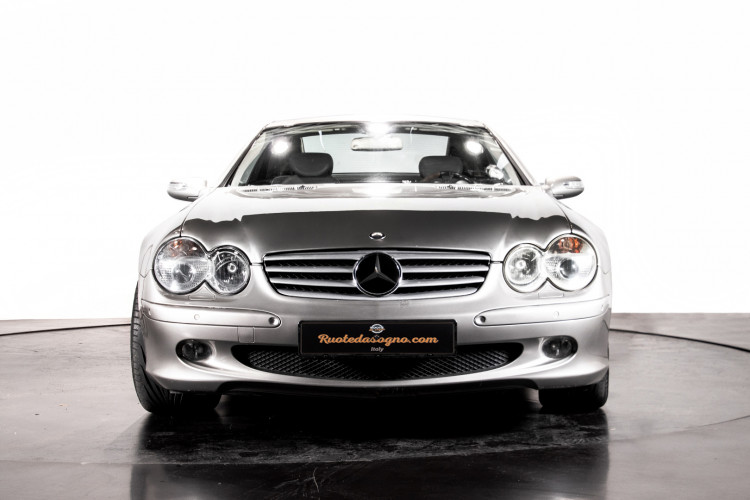 2004 Mercedes-Benz SL500 0