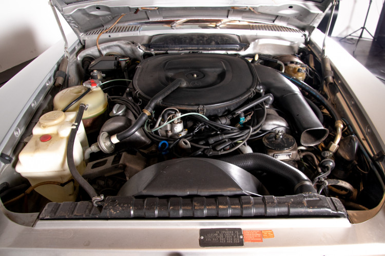 1977 Mercedes-Benz SL 450 32