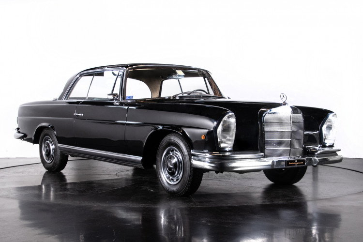 1963 Mercedes-Benz 220 SE 5